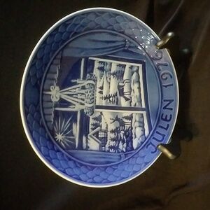 PLATE 1976 GRANDE PORCELAIN OF COPENHAGEN JULEN Christmas Deer